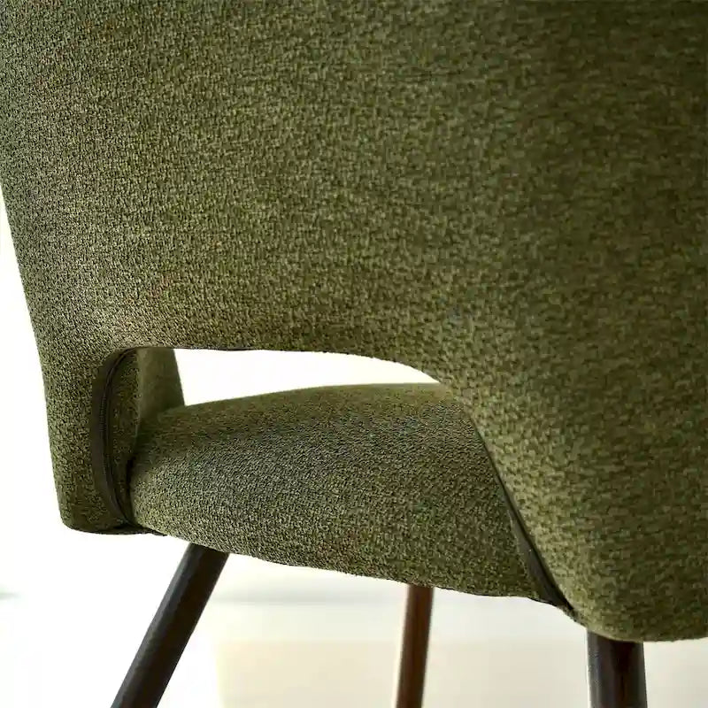 Chaise de salle à manger moderne capitonnée à découpe, pieds en noyer (lot de 4)